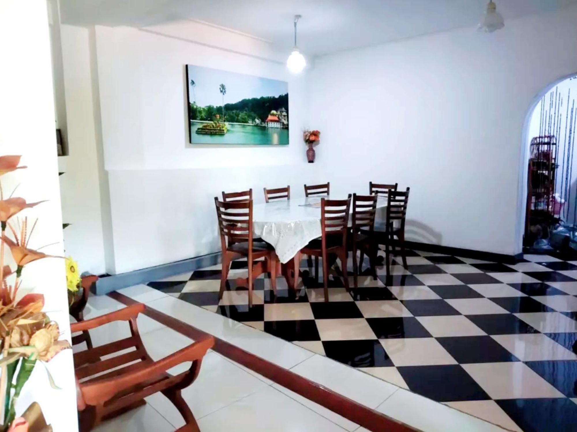 Chandi Mahal * Канди